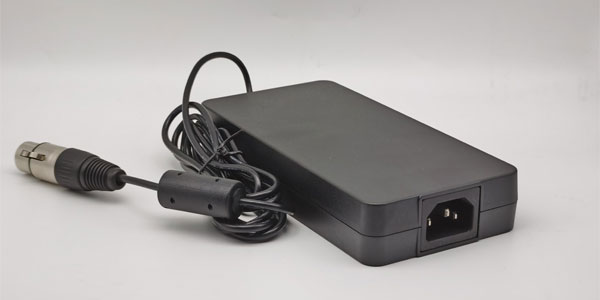 Adaptador de potencia: clave para resolver problemas de carga
